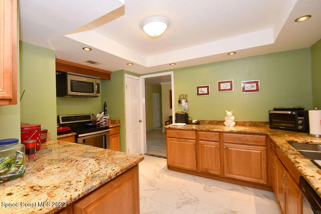 Photo of 1241 Riviera Drive NE