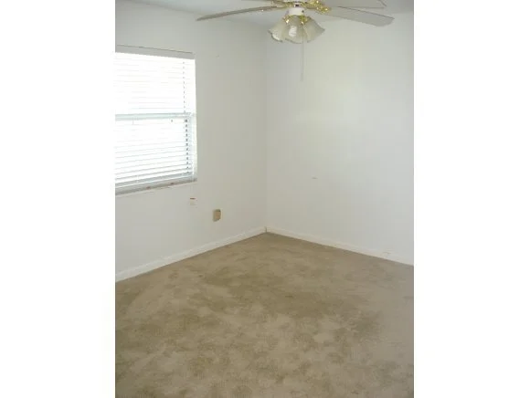 Photo of 1260 Aron