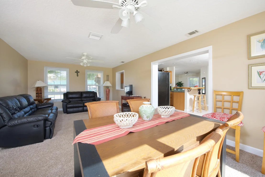 Photo of 2847 Pembroke Road