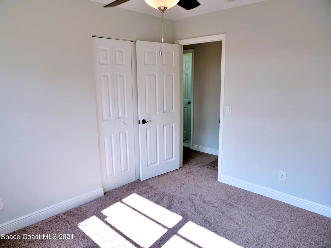 Photo of 1728 Golfview Drive