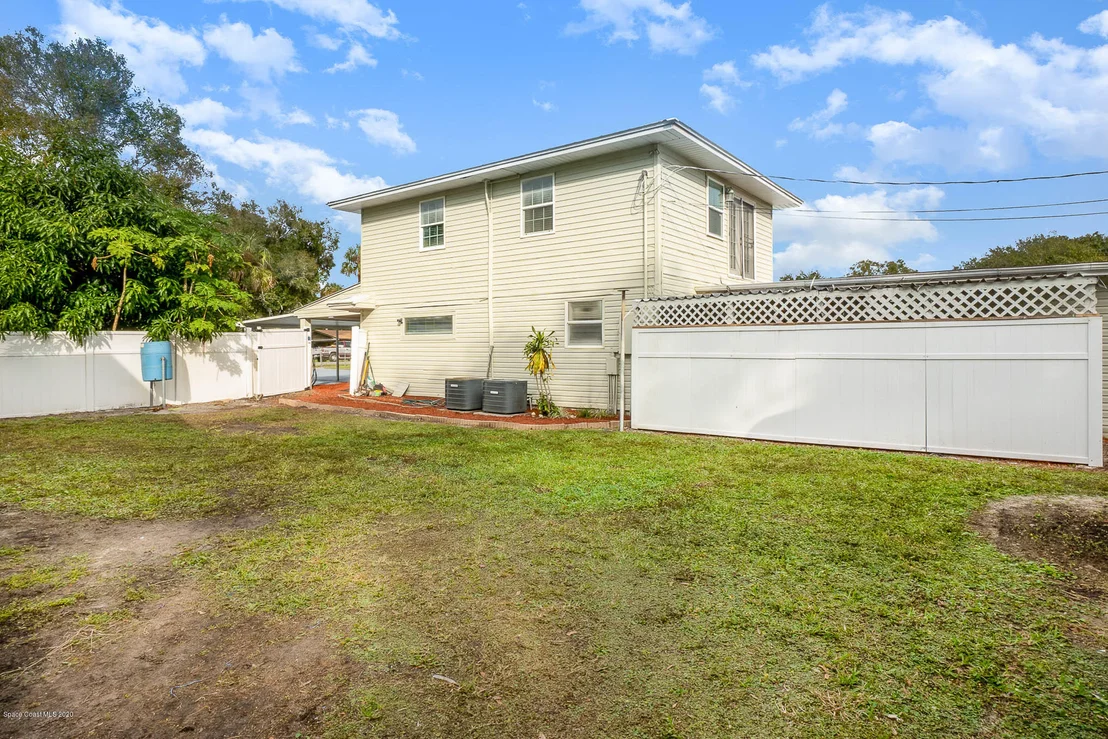 Photo of 2525 Coconut Drive