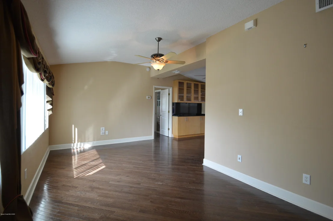 Photo of 320 Par Avenue