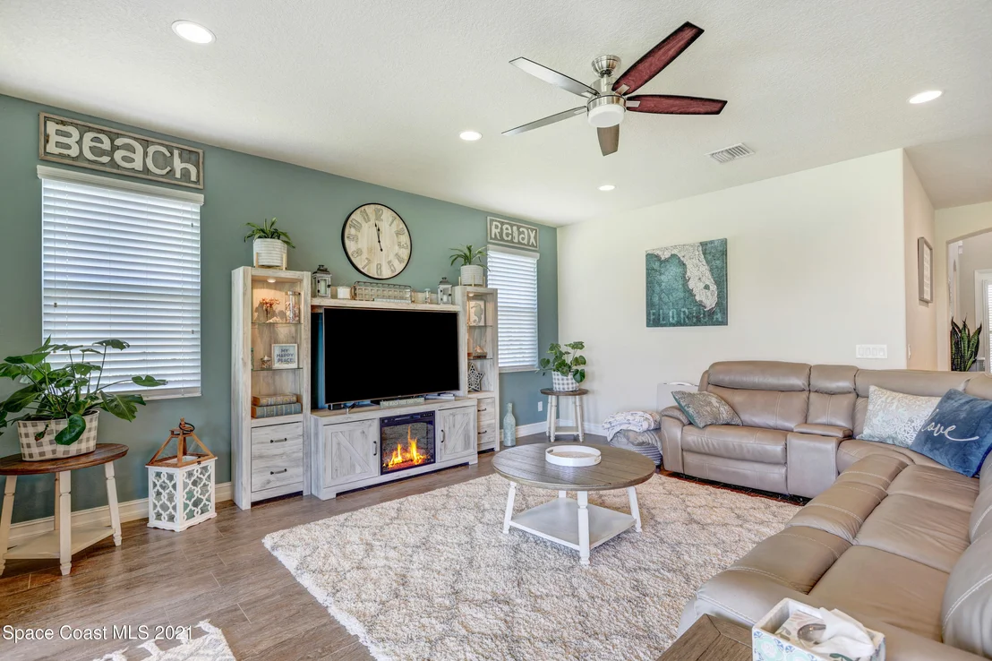 Photo of 1342 Lemur Lane