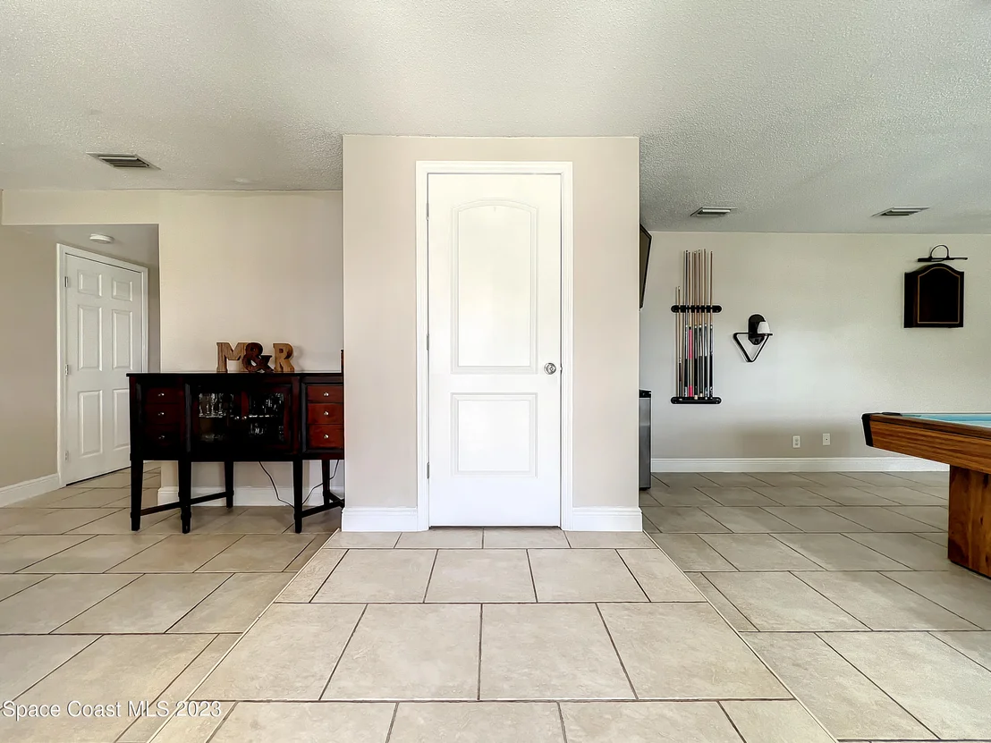 Photo of 2900 Cooper Drive