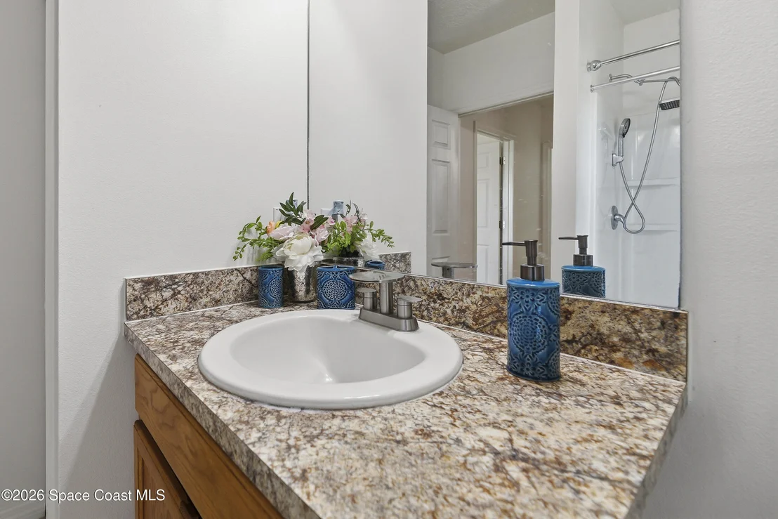 Photo of 1121 Morgan Circle NE