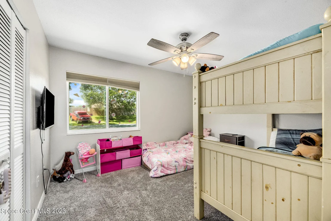 Photo of 791 Arundo Avenue NE