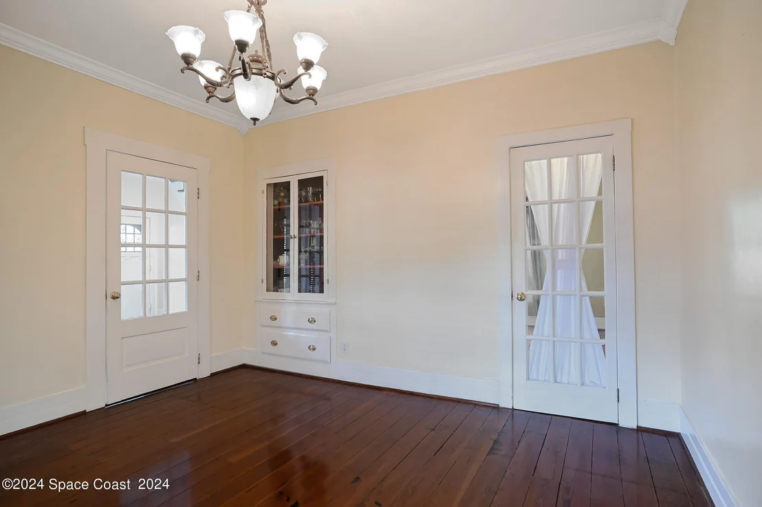 Photo of 23 Barton Avenue