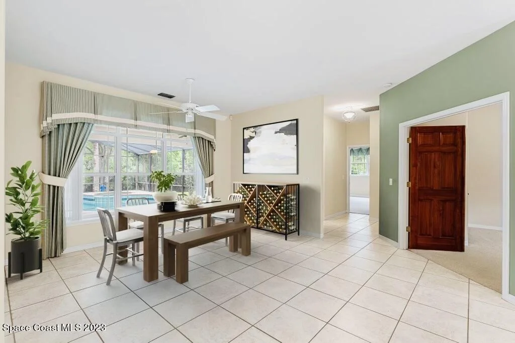 Photo of 927 Iron Bend Trail