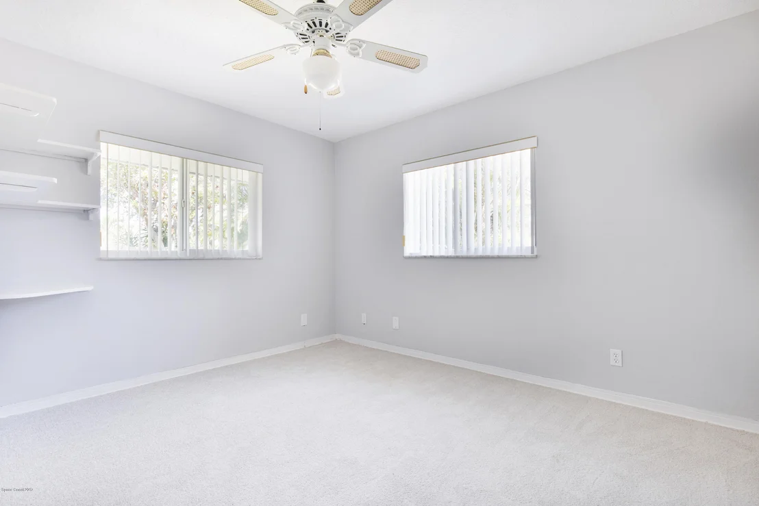 Photo of 596 Oak Ridge Drive