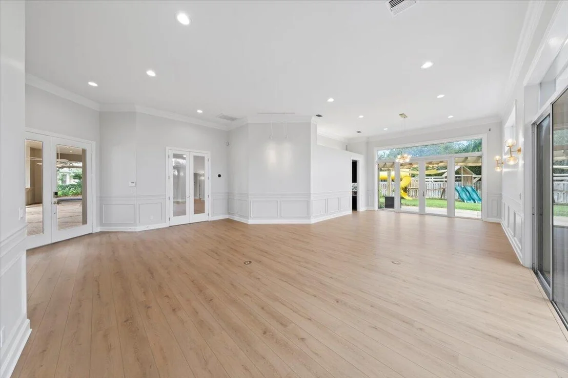 Photo of 405 Newport Drive