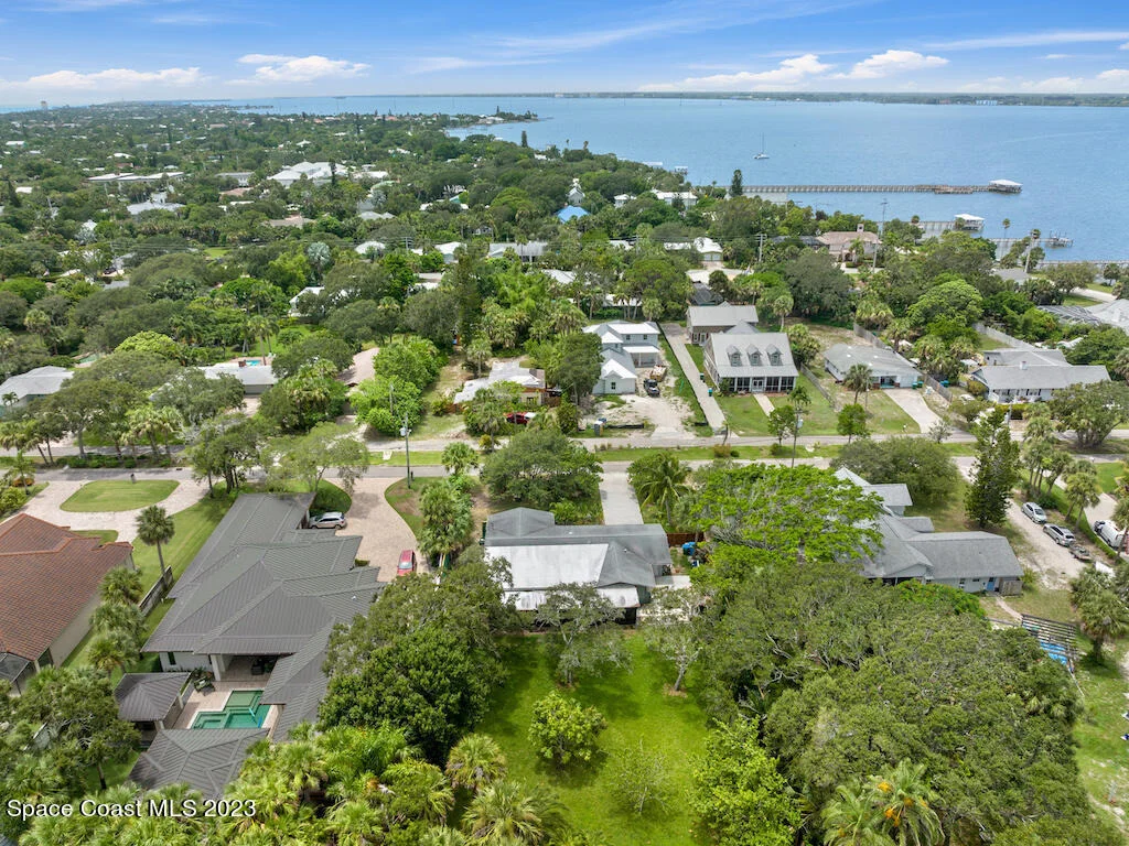 Photo of 526 Sunset Boulevard