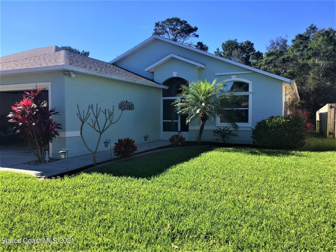 Photo of 2253 Spring Creek Circle NE