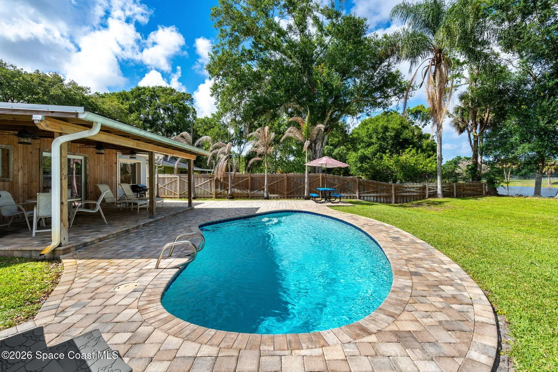 Photo of 368 Stephenson Drive