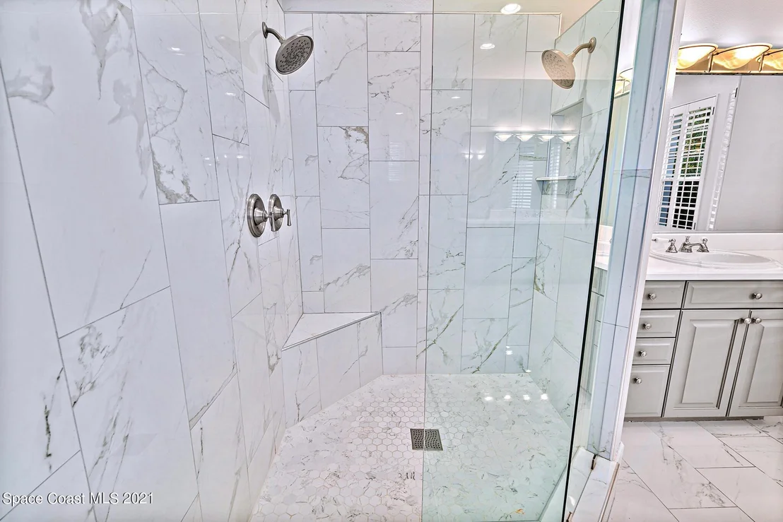 Photo of 3575 James Road