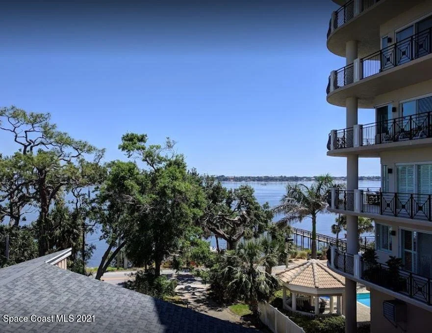 Photo of Unit 501 at 21 Riverside Drive