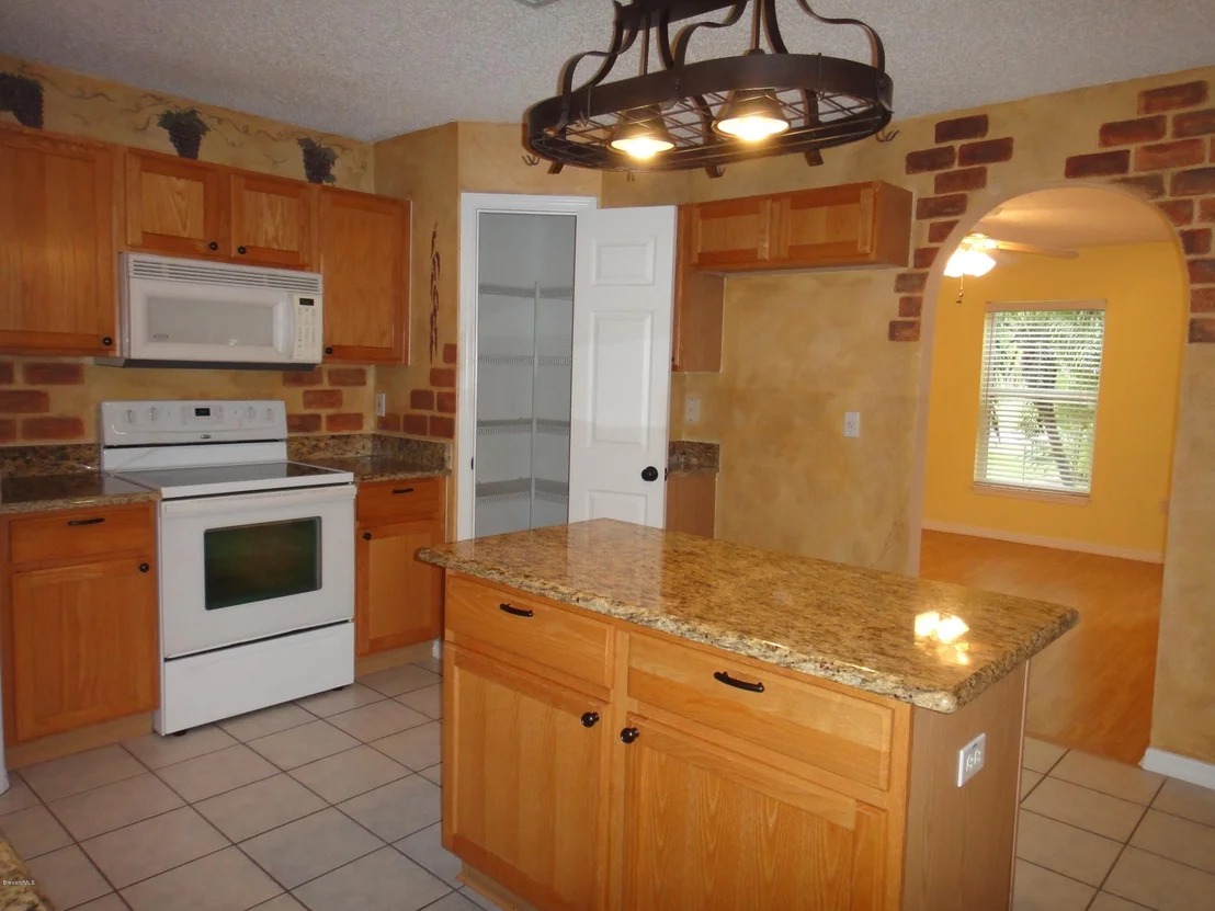 Photo of 1201 Winding Meadows Road