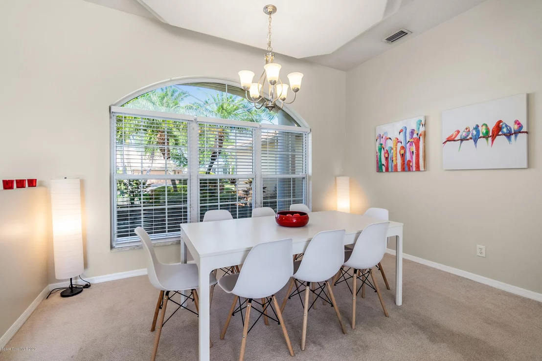 Photo of 978 Wildwood Drive