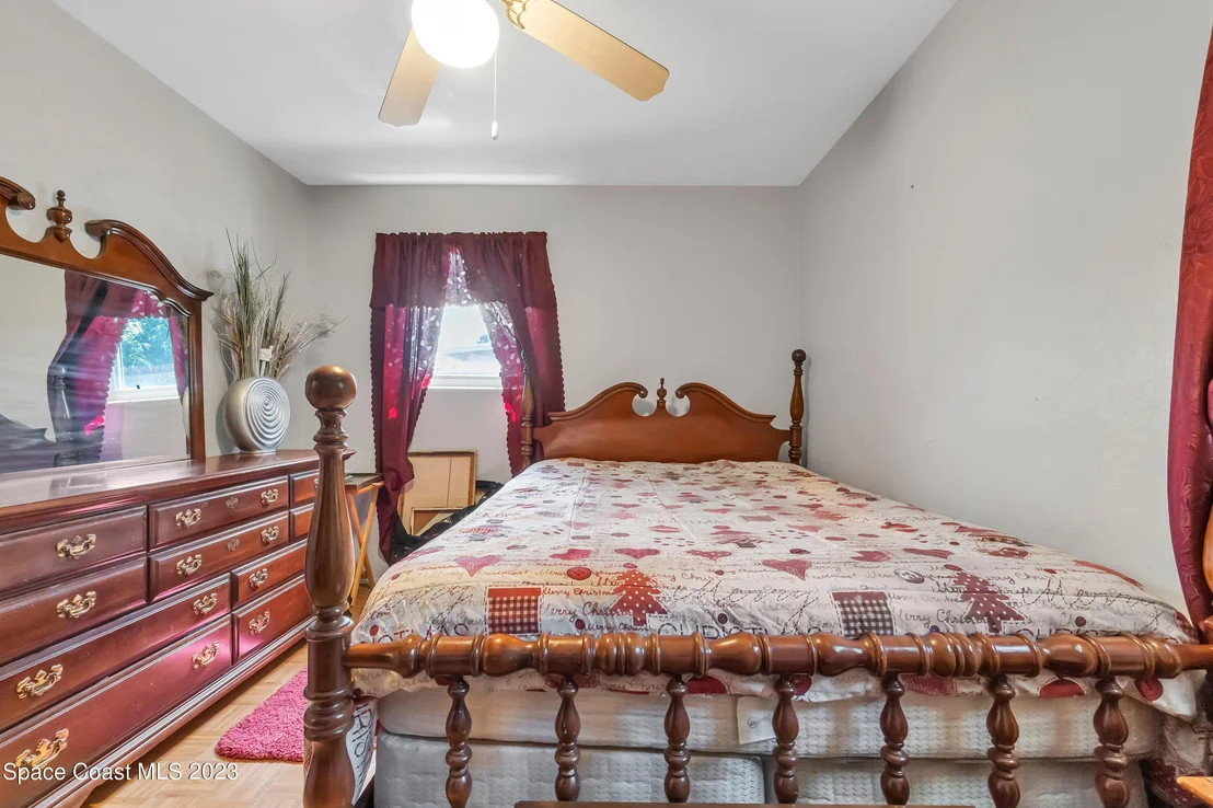 Photo of 1205 Princeton Road