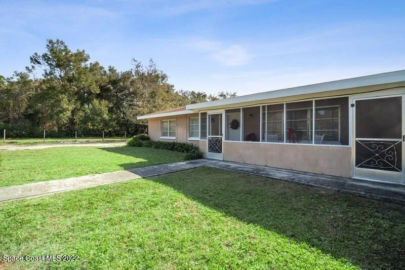 Photo of 3855 Aurantia Road