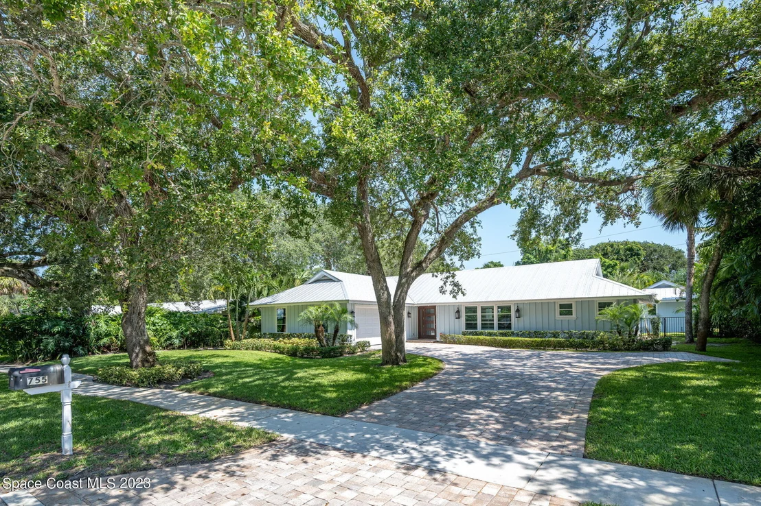 Photo of 755 Cypress Road