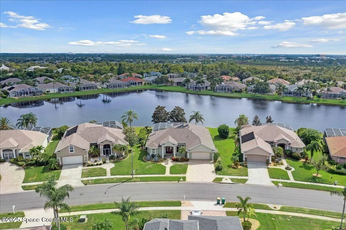 Photo of 827 Thrasher Drive