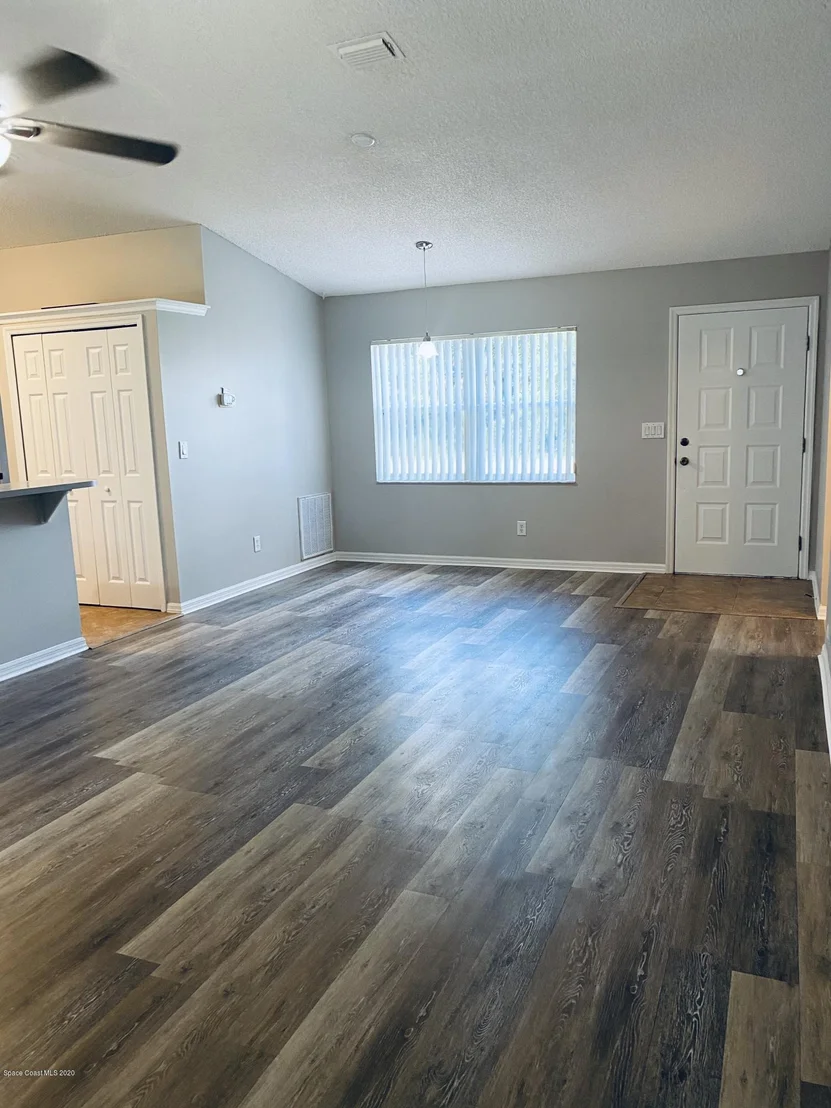 Photo of 6100 Edison Street