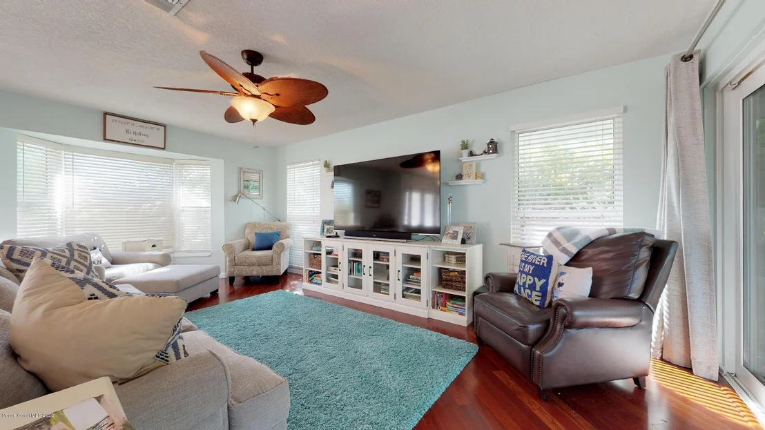 Photo of 420 Thrush Drive