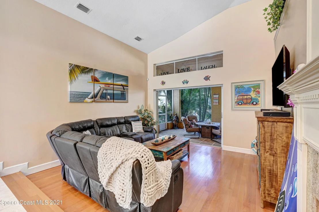 Photo of 346 Carmel Drive