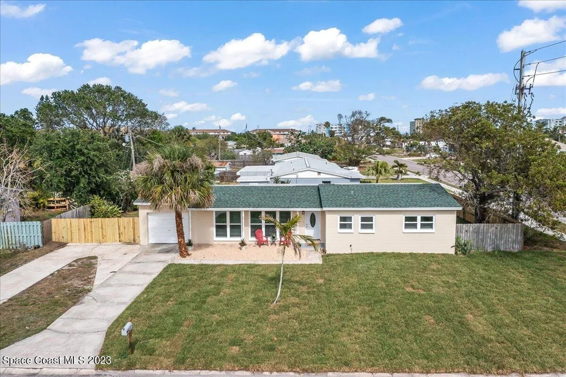 Photo of 505 Pelican Drive