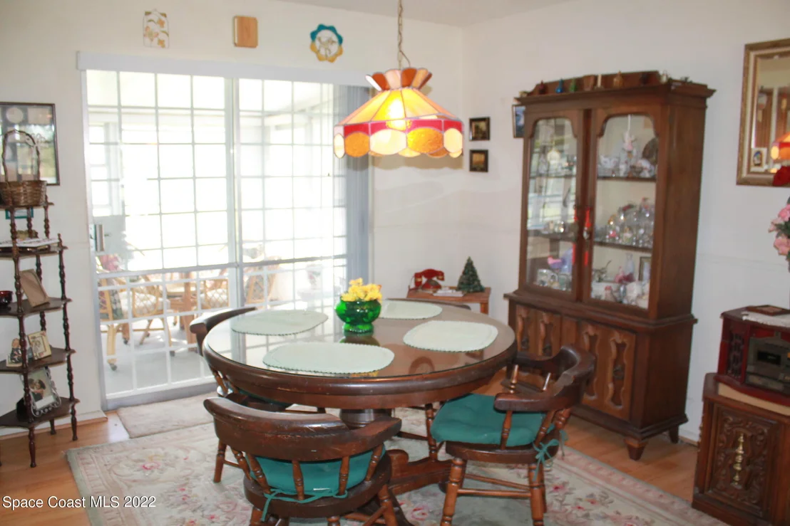 Photo of 721 Ixora Drive