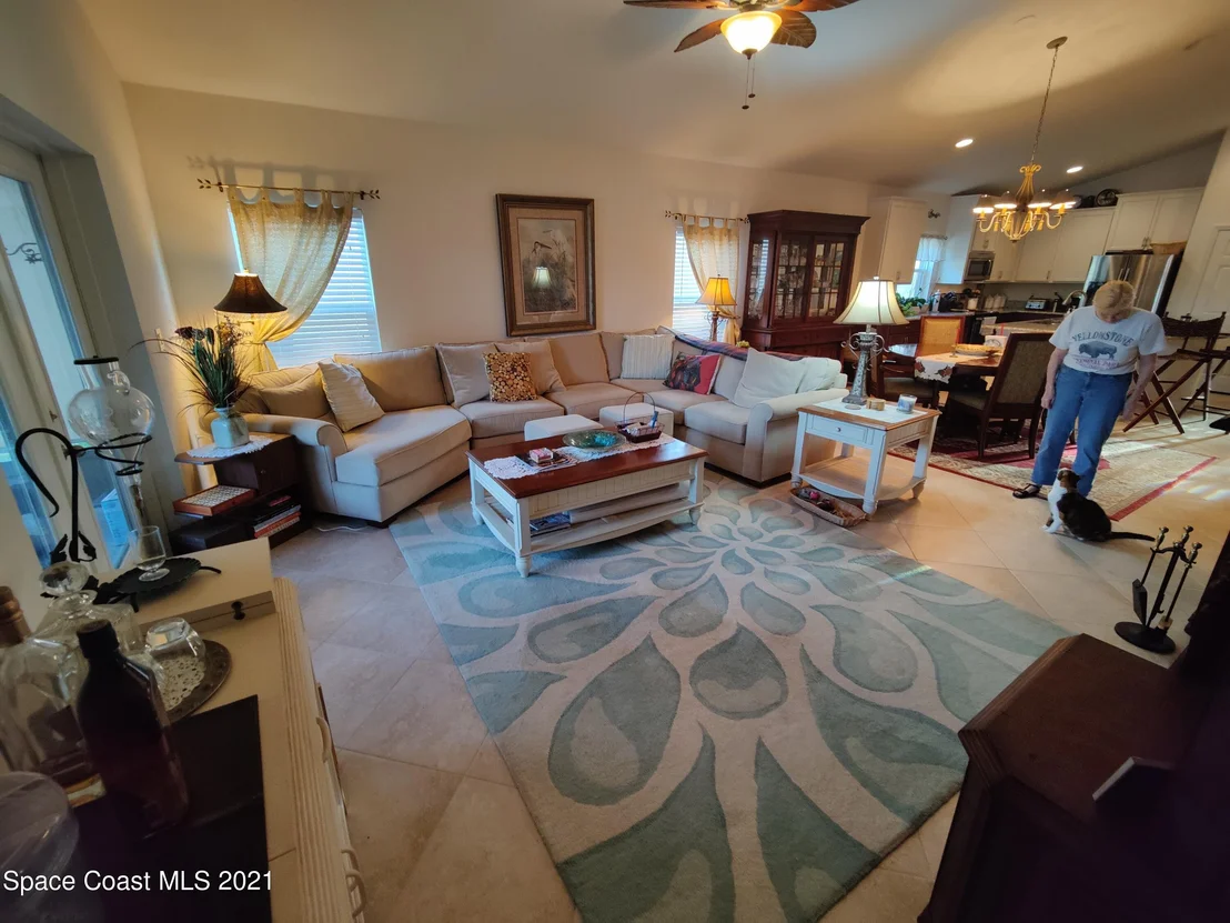 Photo of 571 Trymore Drive SE