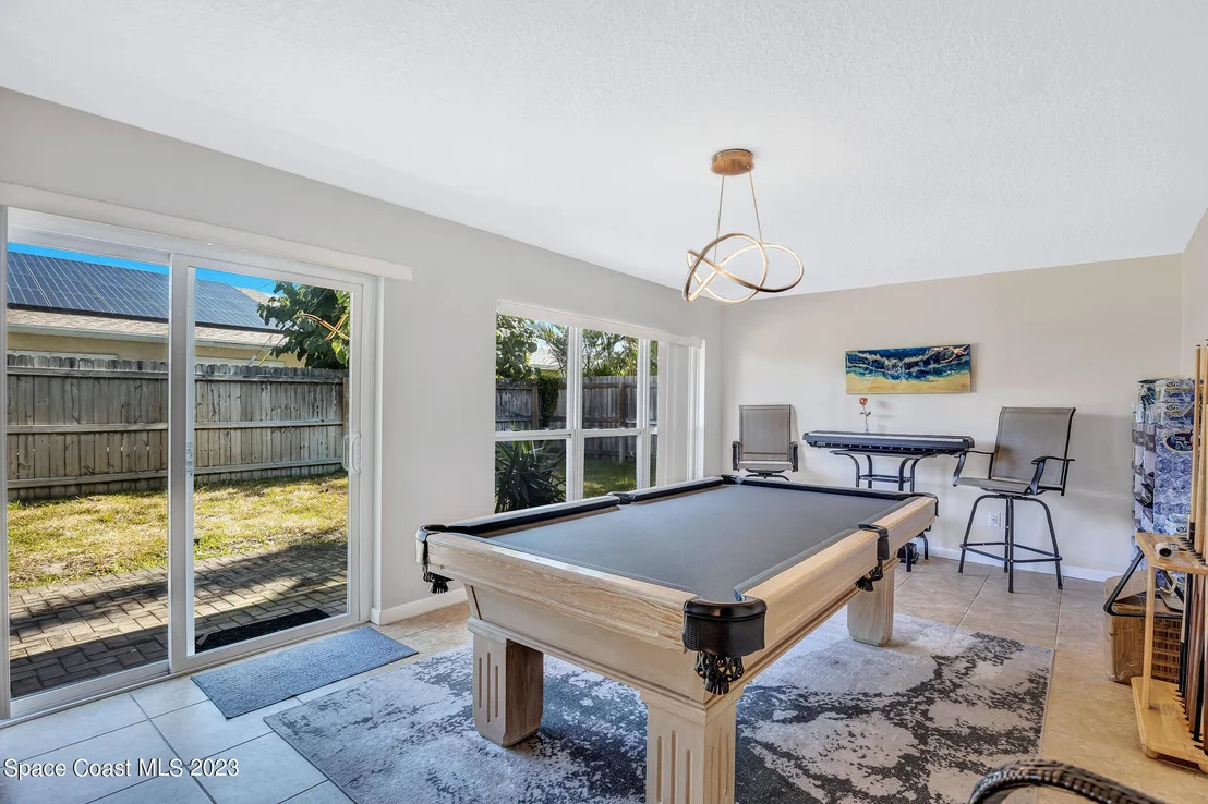 Photo of 380 Bahama Drive