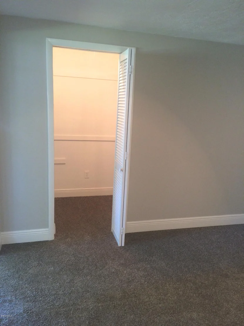 Photo of 2311 Lee Avenue
