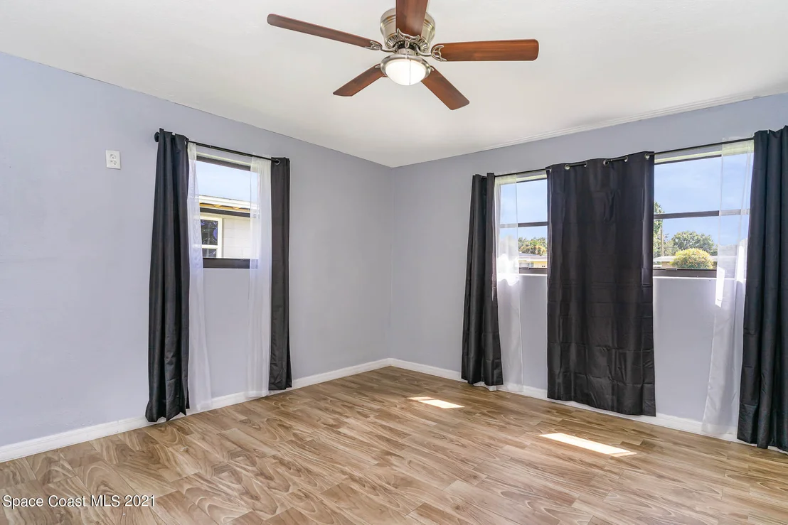 Photo of 1208 Myrtle Lane