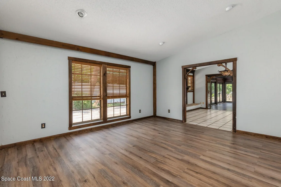 Photo of 140 9th Avenue