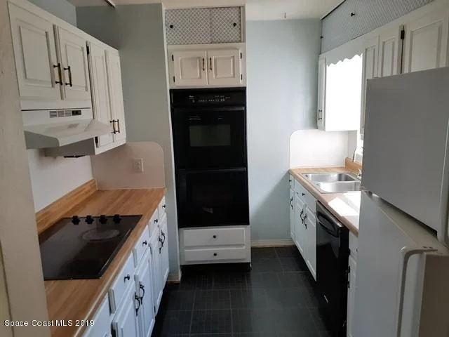 Photo of 637 Denise Drive