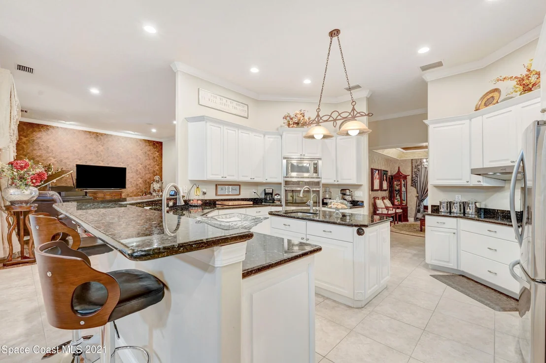 Photo of 687 Nicklaus Drive