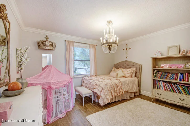 Photo of 661 Nightingale Drive