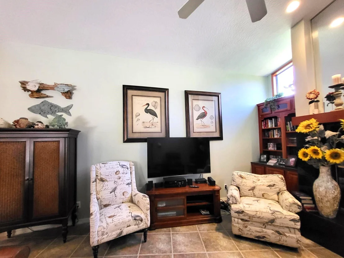 Photo of 451 Mallard Lane