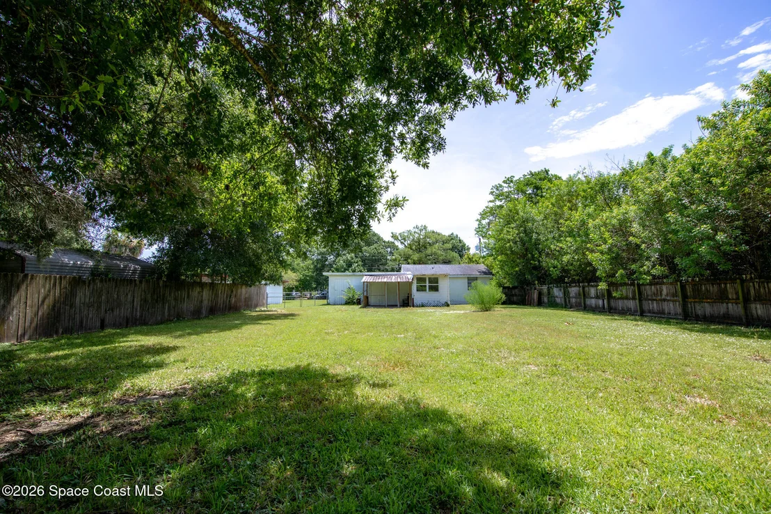 Photo of 355 Pine Avenue