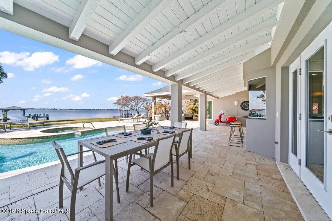 Photo of 408 Riverside Drive