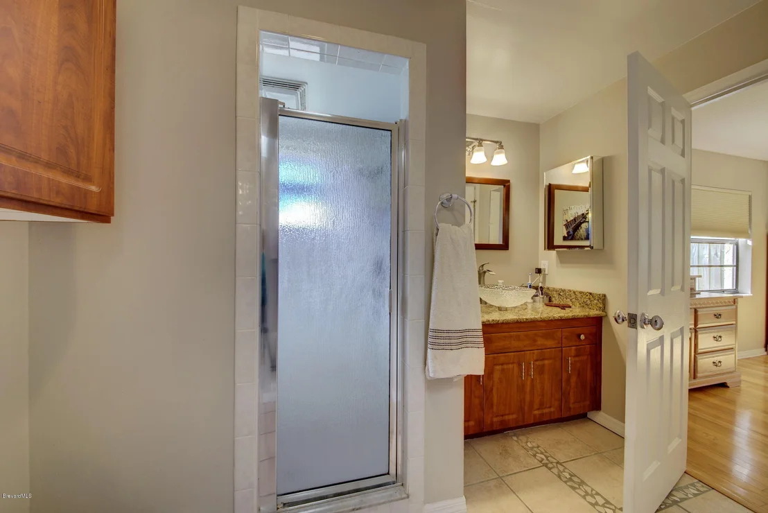 Photo of 1827 S Live Oak Drive