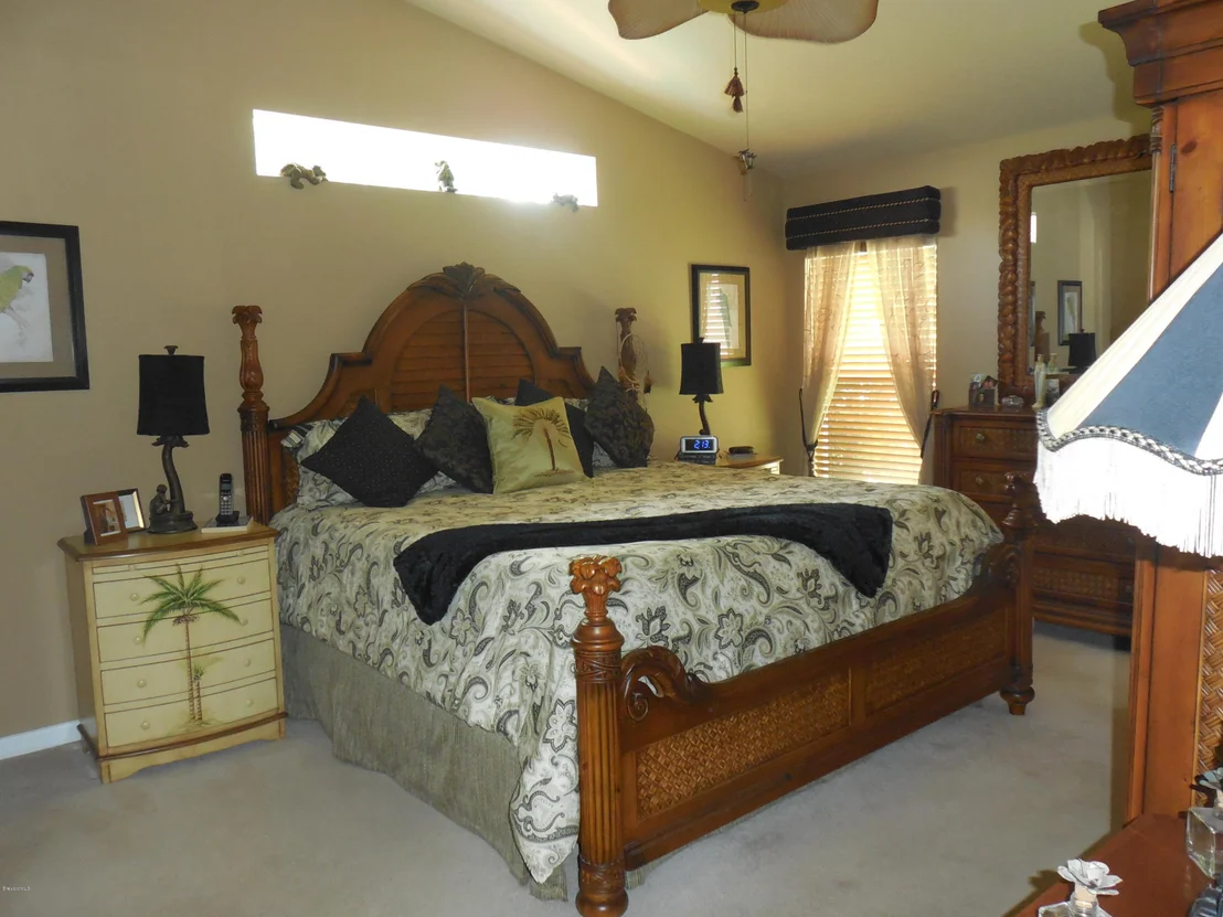 Photo of 2104 NE Spring Creek Circle