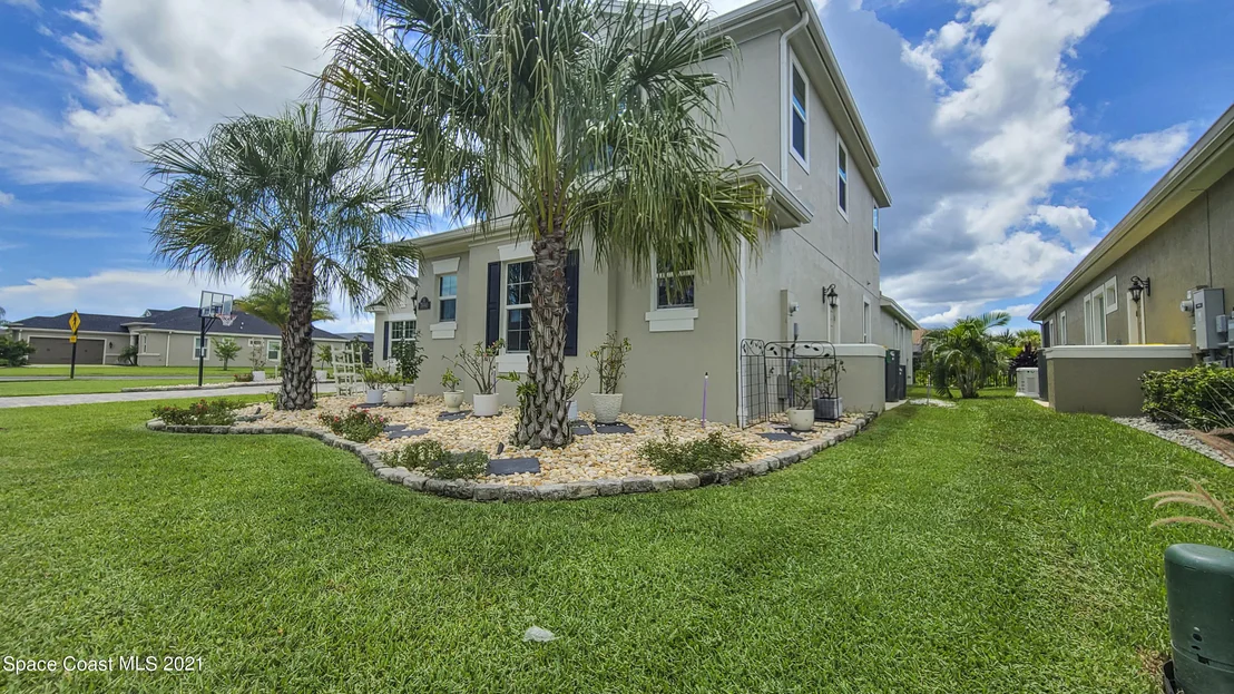 Photo of 7690 Kerrington Drive