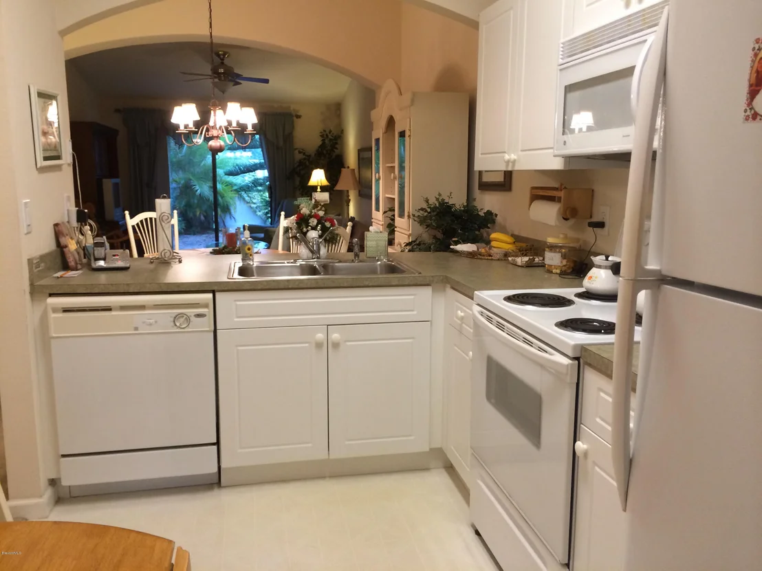 Photo of Unit 102 at 870 Luminary Circle