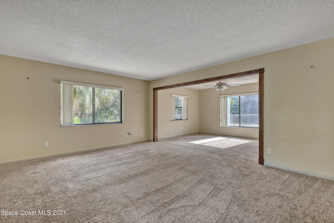 Photo of 2502 Meadow Lane