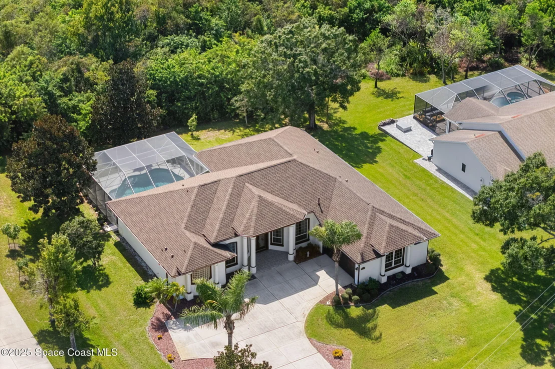 Photo of 4540 Canard Road