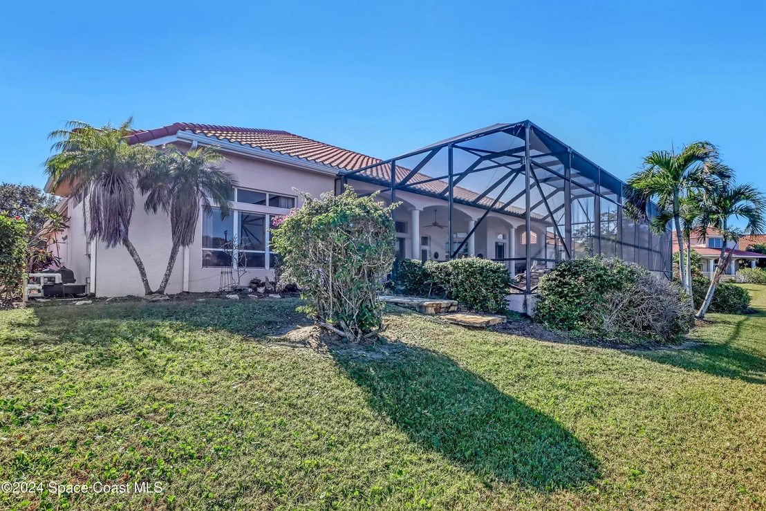 Photo of 402 Flanders Drive