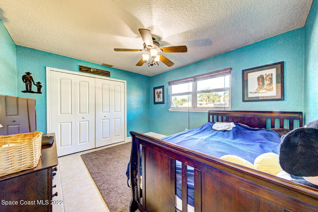 Photo of 4185 Milwaukee Avenue