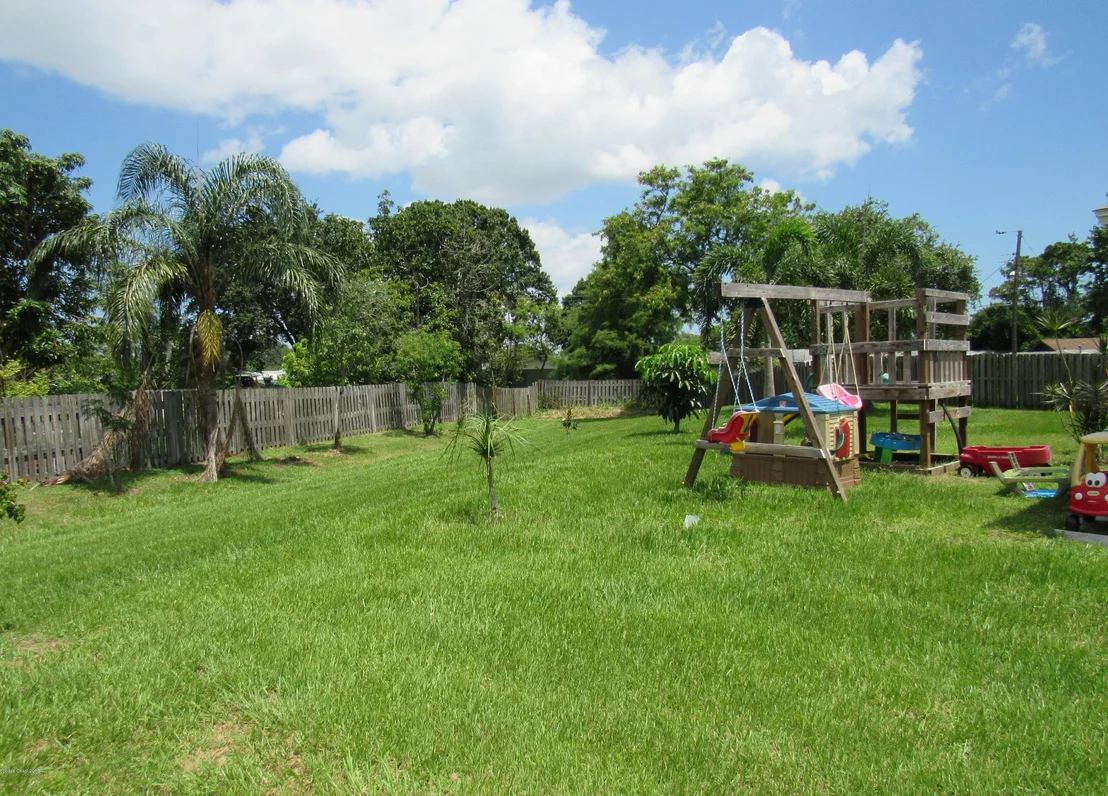 Photo of 550 Creston Court